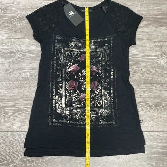 NWT Rock & Republic Black Tie Graphic Floral Rose Short Fishnet Mesh Sleeves XS - Picture 9 of 13